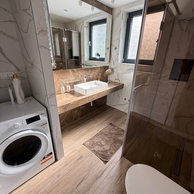 Rental of a spacious and bright 4-room apartment, 120 m², Vračar, Belgrade, Serbia